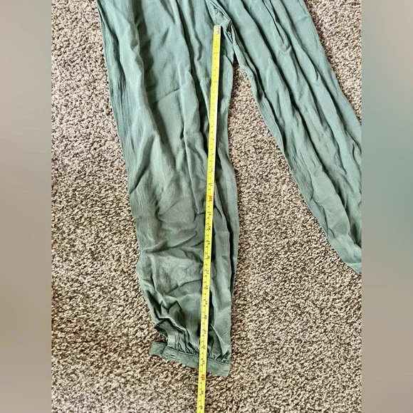 Strapless bandeau jumpsuit - Sage green - Spicy girl 🌶️ brand - size M - Picture 8 of 8